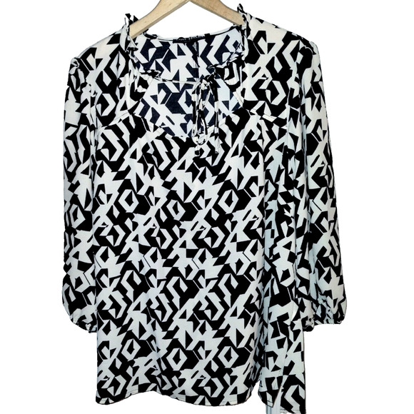 Lane Bryant Woman's White Black Size 18 Pullover Tunic Blouse Keyhole Neck Tie - Picture 1 of 13